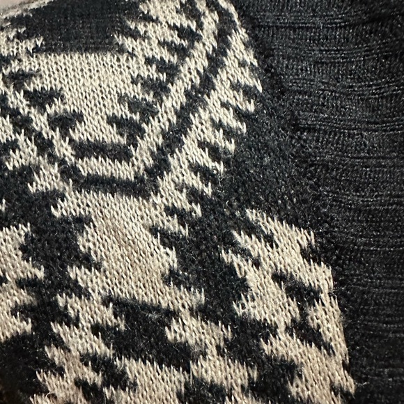 Aztec inspired Elegant Black and Cream Patterned Cardigan. Bohemian. NWOT - Picture 5 of 10